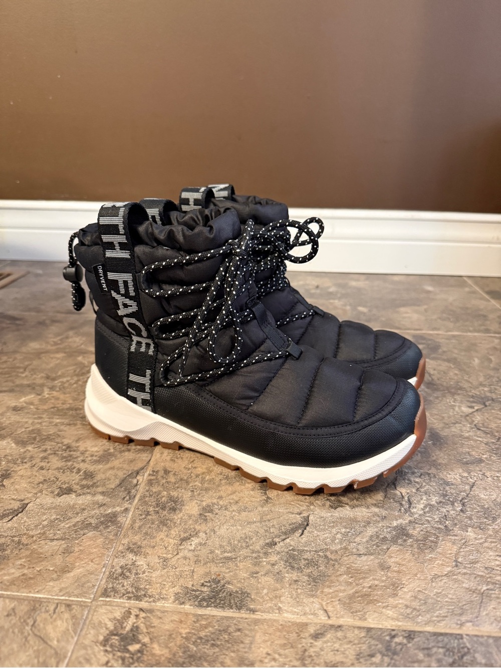 Women’s THERMOBALL™ Lace Up Waterproof Boots